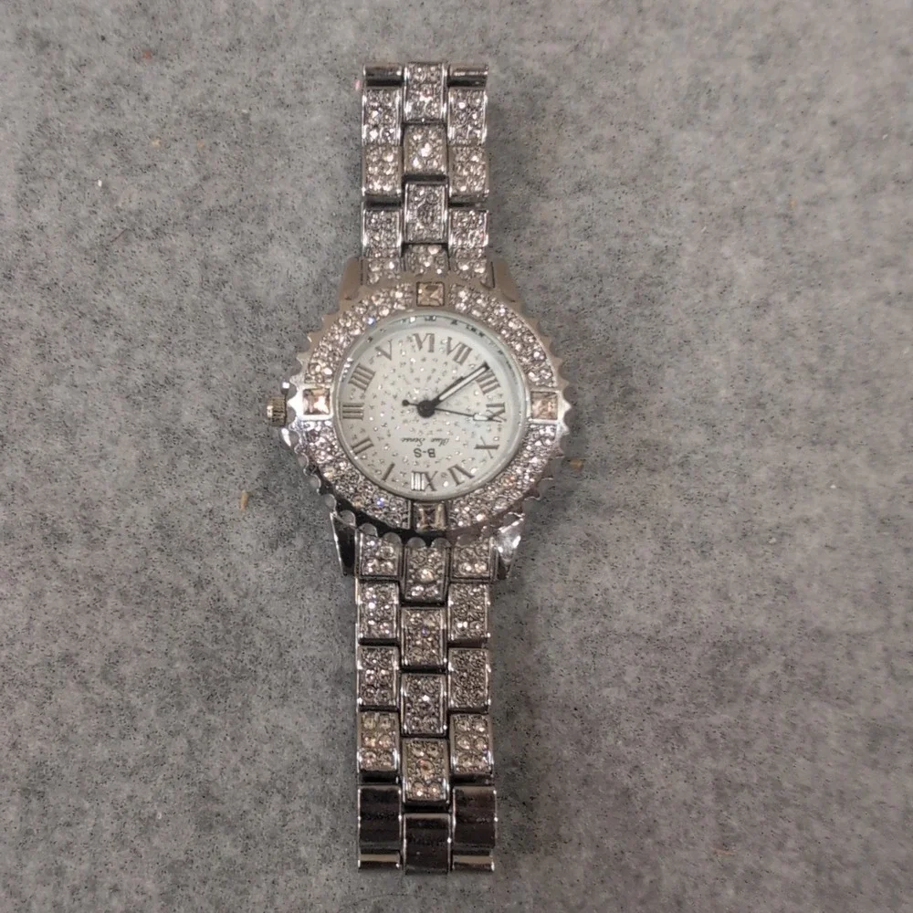 Women's Blue Sense Rhinestone Watch Roman Numerals Silver Tone Band Crystal‎